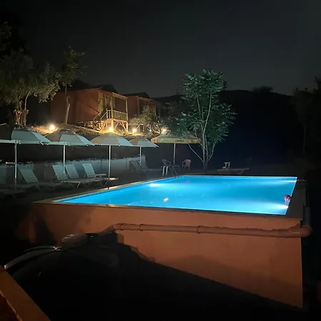 Sirince Citak Konaklari - Panoramik Manzarali Kral Dairesi B&B *