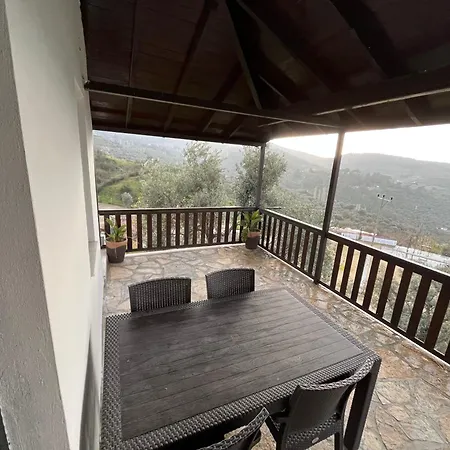 Sirince Citak Konaklari - Panoramik Manzarali Kral Dairesi