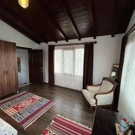 Sirince Citak Konaklari - Panoramik Manzarali Kral Dairesi